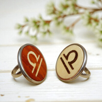Astrology ring for Libra women in wood and steel