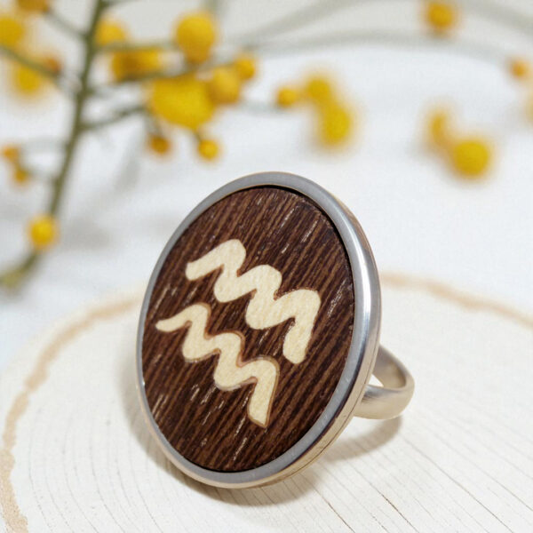 Boho-style Aquarius ring with wood inlay zodiac symbol