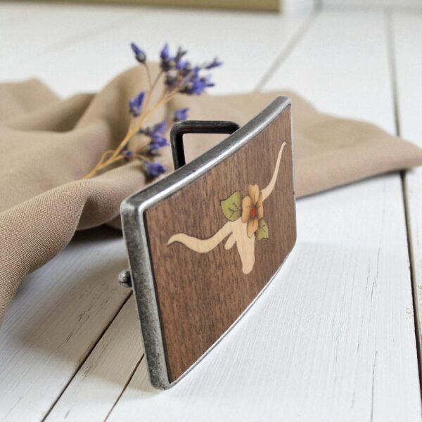 Longhorn skull belt buckle in natural wood with flower marquetry