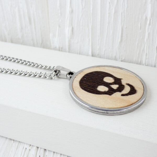 othic-style skull necklace made of wood and stainless steel