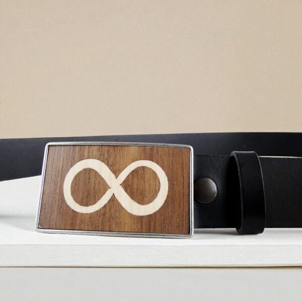 Wooden belt buckle with infinity symbol – a thoughtful gift idea