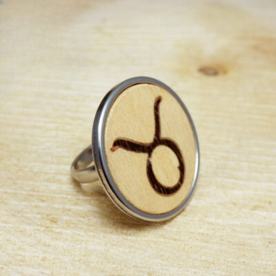 Light wood Taurus ring made of sycamore and wenge