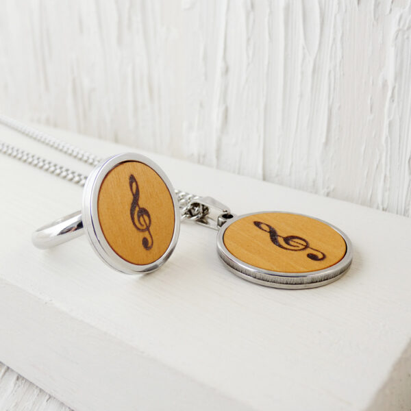 Musical wood jewelry with engraved treble clef – necklace and ring set