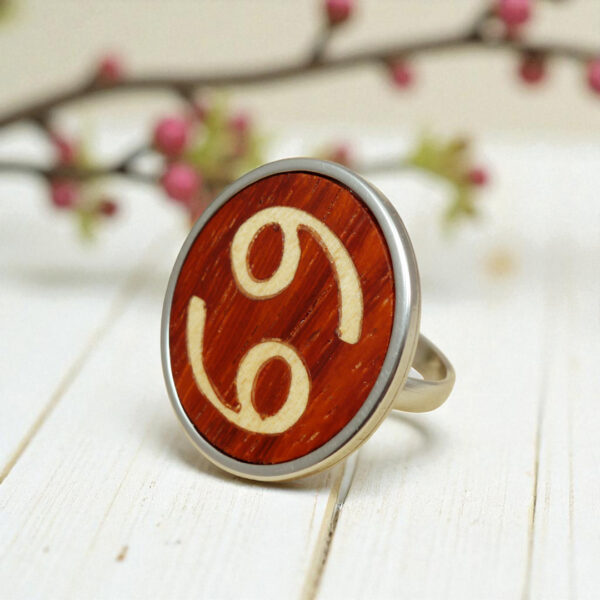 Zodiac Cancer ring in wood and steel with astrological symbol